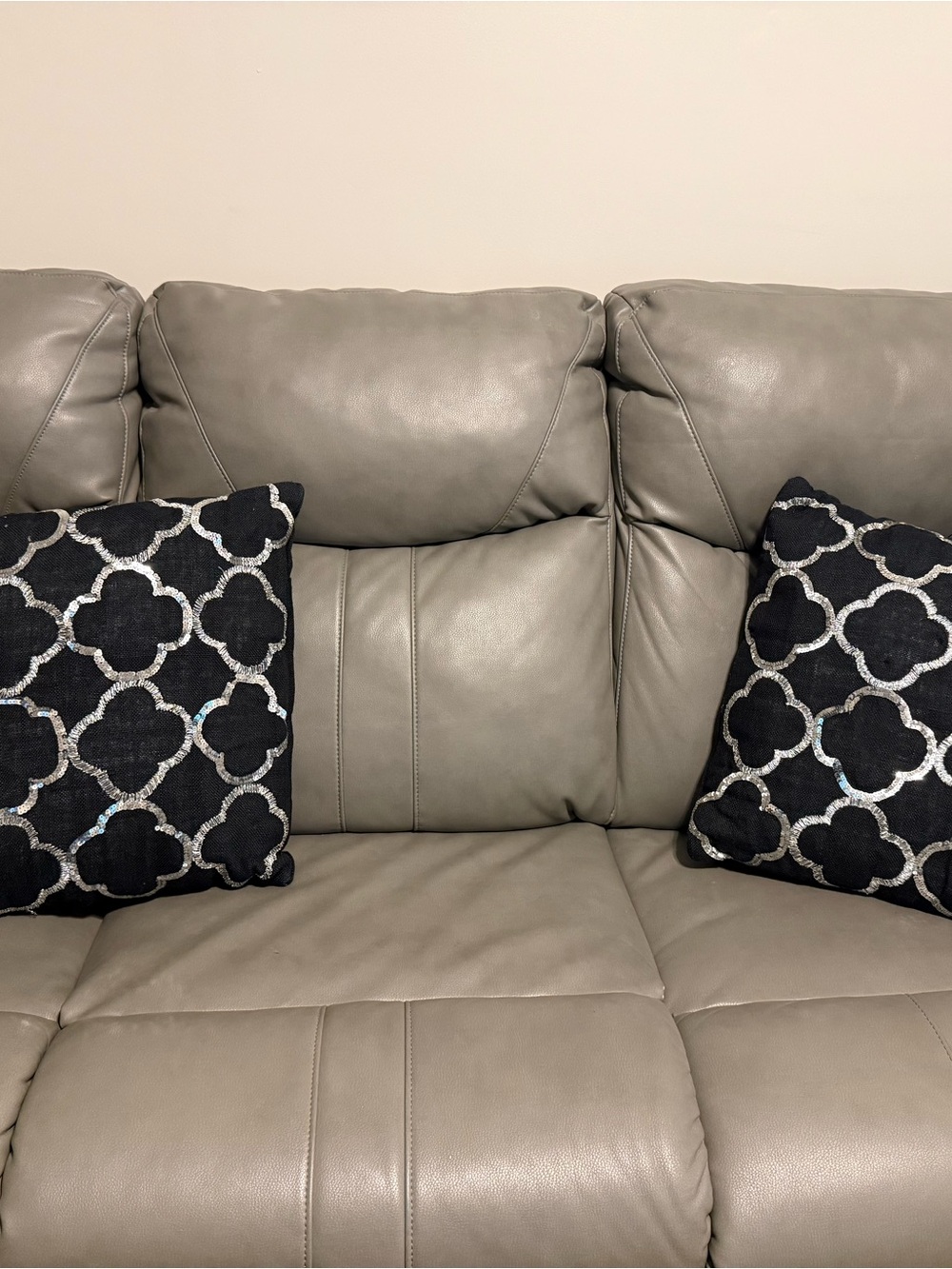 Black and white Decorative Throw Pillows